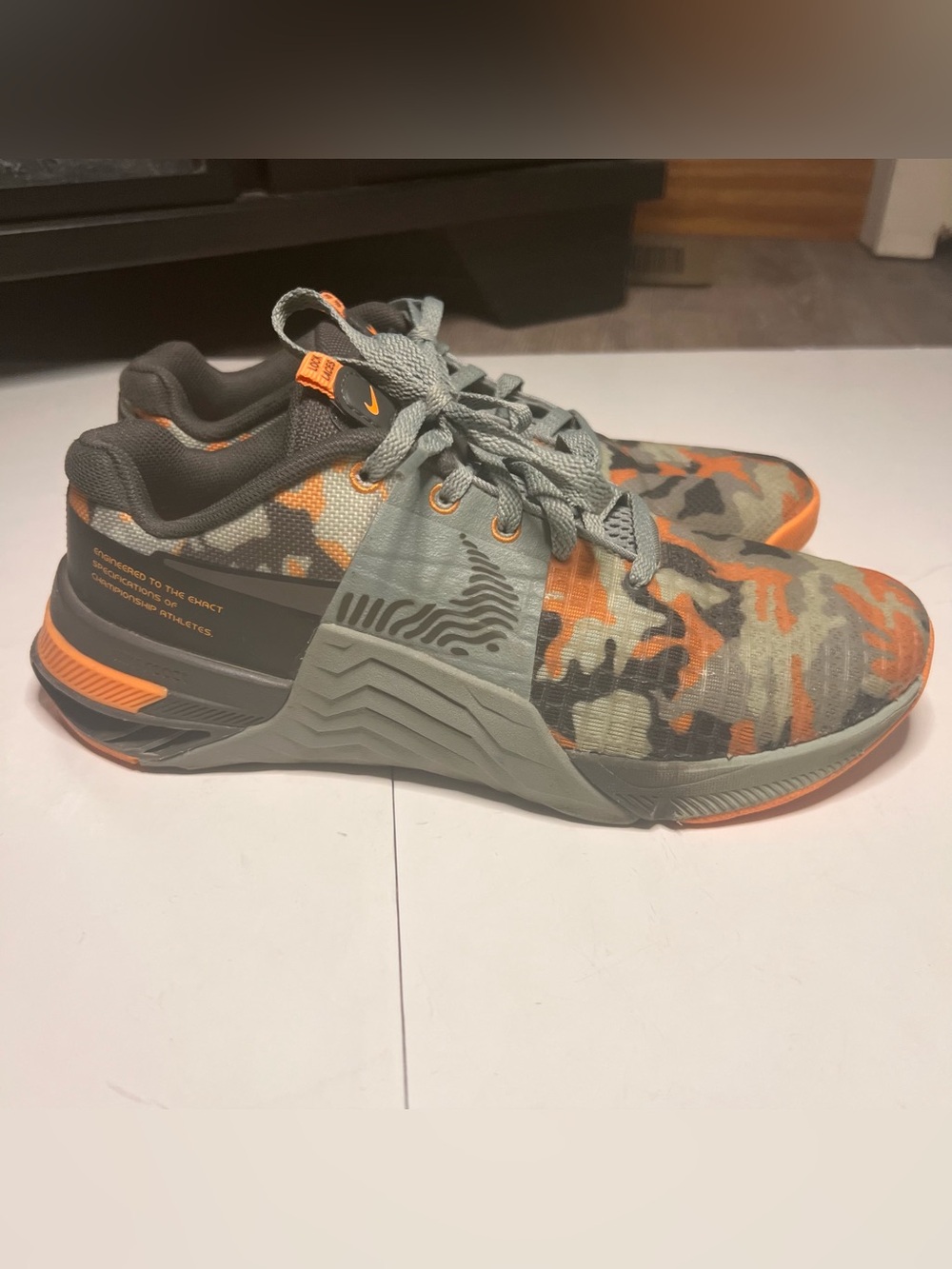 Nike Gray and Orange Camo Training Shoes Size 6 Men’s, Size 7.5 Women’s